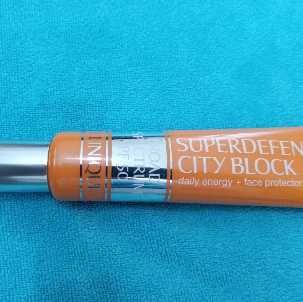 ***NEW***CLINIQUE Super defense City Block face protector